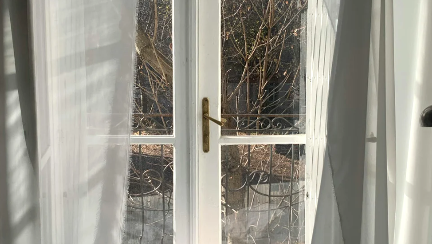 Drafts and Air Leaks Around the Frame